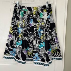Lucky & Coco 100% Cotton Floral Swing Skirt Size Small Spring Summer Feminine